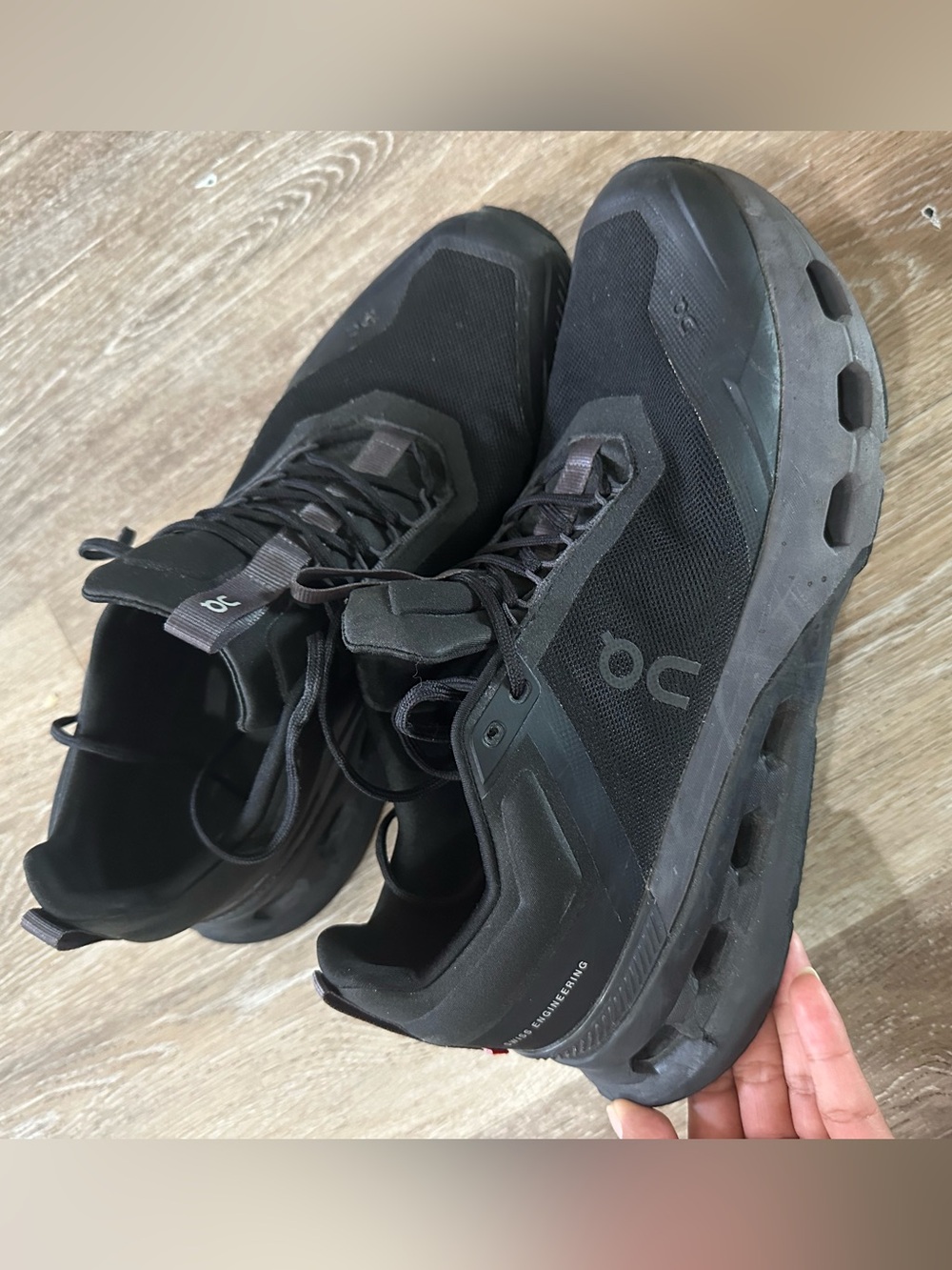On Running Men's Black Cloudventure Trail Shoes